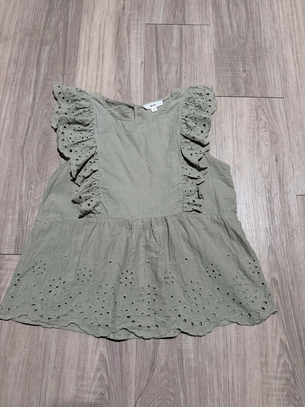 MINE Sage Green Eyelet Ruffle Peplum Top Size S 100% Cotton